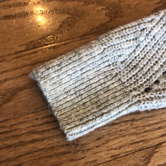 Women’s sweater size xs - Picture 3 of 6